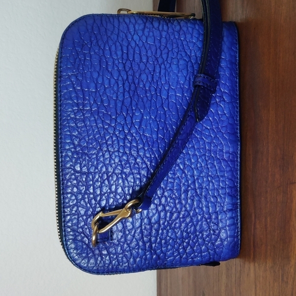 BURBERRY Pebbled Blue Grain Leather Small Harrogate Crossbody Bag - Picture 8 of 14